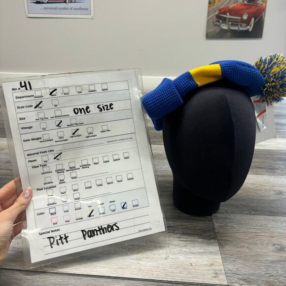 NWT Nike Pitt Panthers Royal Blue Yellow OS Center Swoosh Cuffed Pom Beanie Hat - Picture 8 of 9